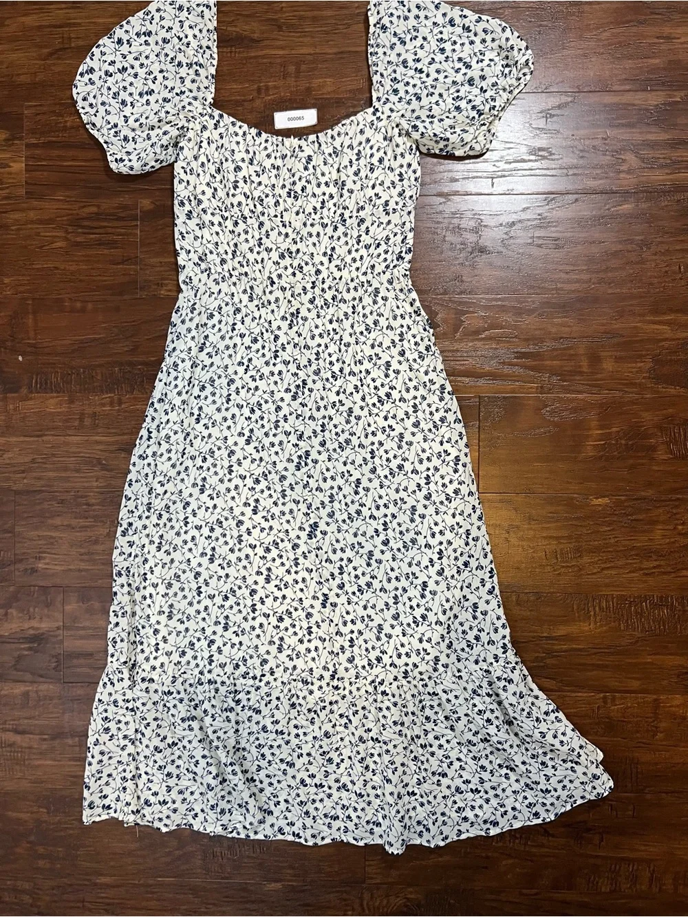 Reformation Floral Puff Sleeve Midi Dress White Blue Size 10 Cottagecore Viscose